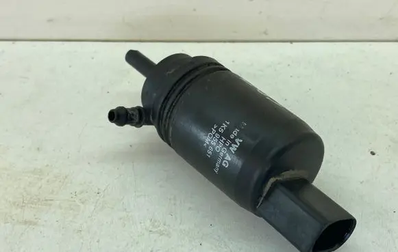 Volkswagen Eos Windscreen/windshield washer pump 1K5955651