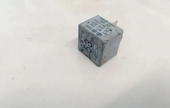 Seat Alhambra (Mk1) Other relay 141951253b 20240072