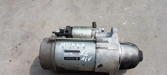Opel Vivaro Starter motor 55572439