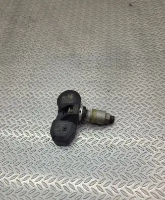 BMW X5 E70 Tire pressure sensor 6790054