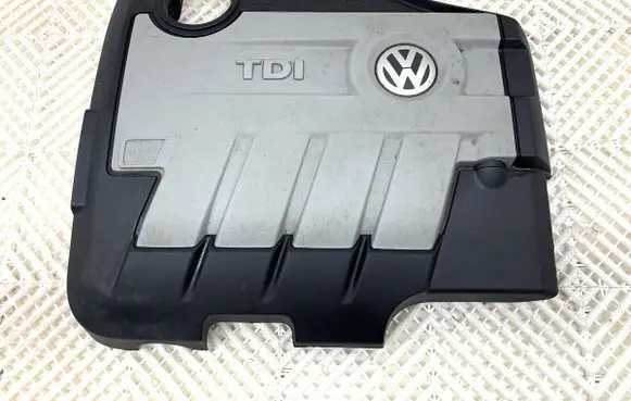 Volkswagen Tiguan Engine cover (trim) 03L103925AM