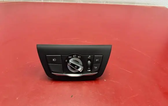 BMW X3 G01 Light switch 6995031