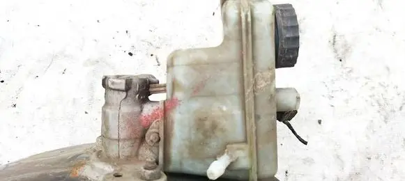 Renault Laguna III Master brake cylinder