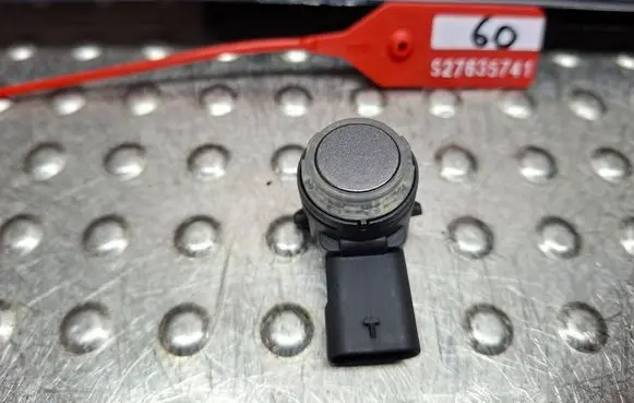 Peugeot 208 II Parking PDC sensor S27635741 0218000765
