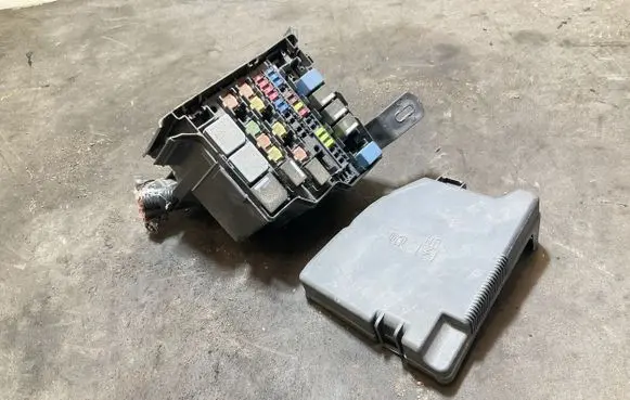 Ford Fiesta Fuse box set