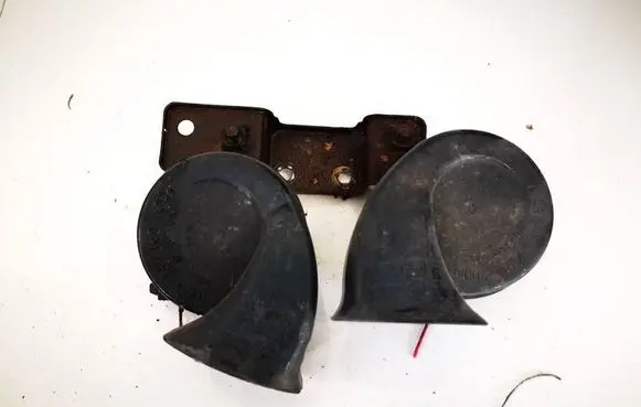 Subaru Outback Horn signal e13000094