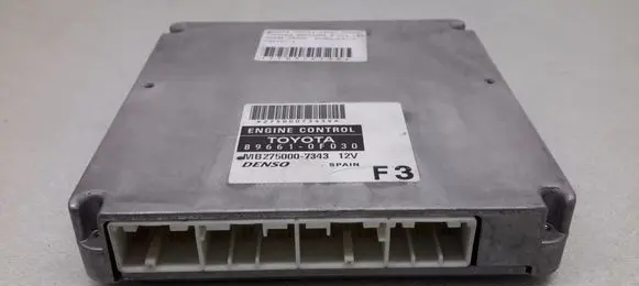 Toyota Corolla Verso AR10 Engine control unit/module 896610F030