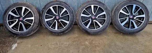 Nissan X-Trail T32 R19 alloy rim 4CB3A