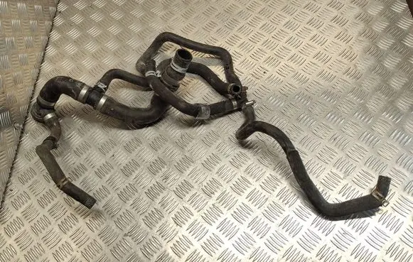 Volvo V60 Engine coolant pipe/hose 31474864