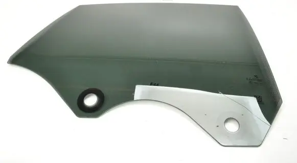 BMW 2 F44 Rear door window glass 
