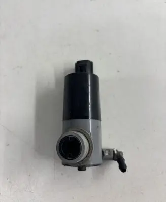 Volvo S90, V90 Headlight washer pump 1019873001