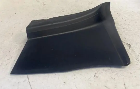 Audi A7 S7 4G Rear/tail light trim molding 4G8945256