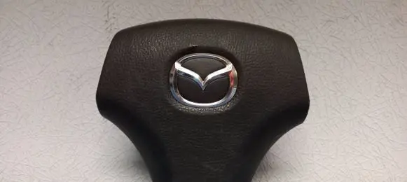 Mazda 6 Steering wheel airbag E1525