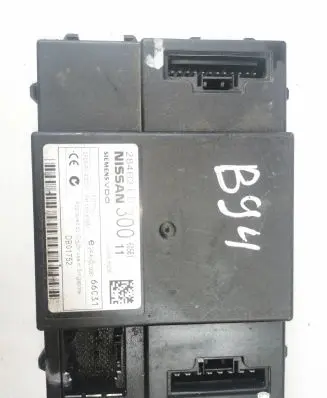 Nissan Navara D40 Comfort/convenience module 84B2EB300 5WK48935 DB01752
