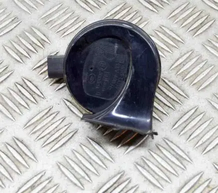 Audi Q3 8U Horn signal E1000324 A050690