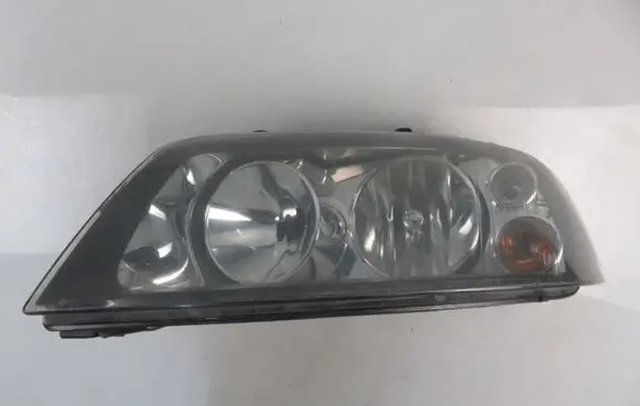 Seat Alhambra (Mk1) Headlight/headlamp 7M7941015N 0301182211