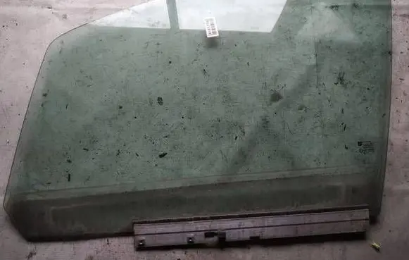 Front door window glass four-door