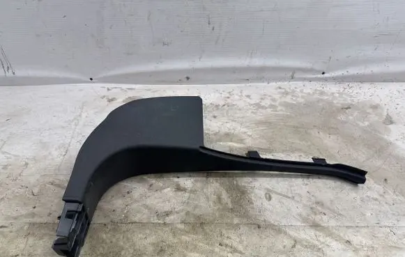 Peugeot 308 Foot area side trim 9832183180