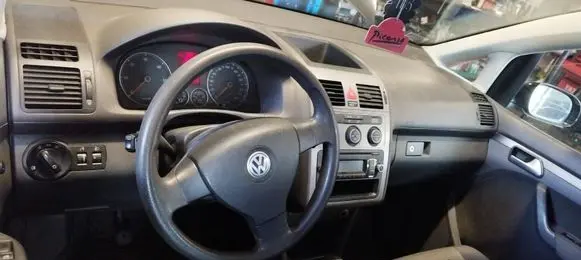 Volkswagen Touran I Dashboard 