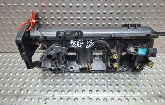 Renault Megane III Intake manifold S25071035 140032069R