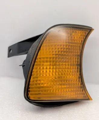 BMW 5 E34 Front indicator light 1384034 42760R6