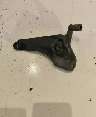 Mercedes-Benz E W211 Other engine bay part A211410334