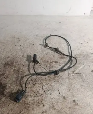 Volvo V70 ABS brake wheel speed sensor 9467583 1007H60333