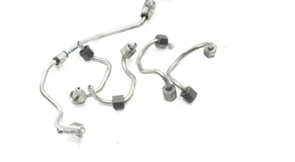 Volvo V60 Fuel injector supply line/pipe 