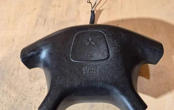 Mitsubishi Pajero Pinin Steering wheel airbag MR792326 MD020670733