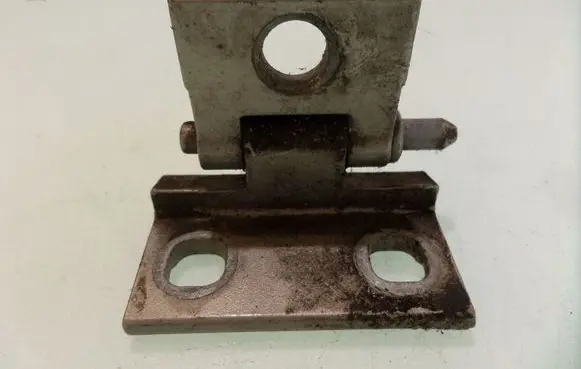 Volvo S80 Front door upper hinge