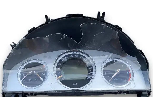 Mercedes-Benz C W204 Speedometer (instrument cluster) A2045403148