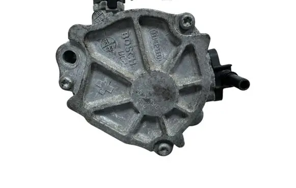 Citroen C4 II Picasso Vacuum pump 9804021880