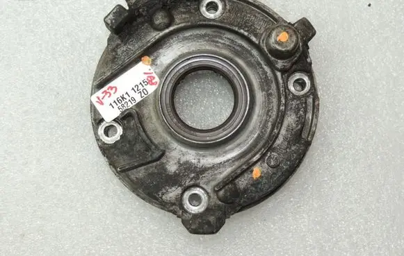 Volvo V70 Oil pump 3077709 30777092