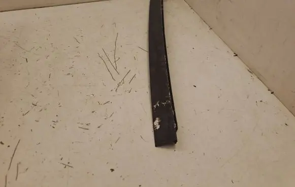 BMW X7 G07 Rear door window/glass frame 