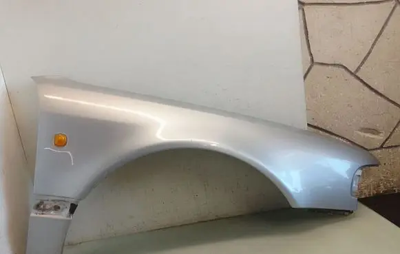 Audi A8 S8 D2 4D Fender