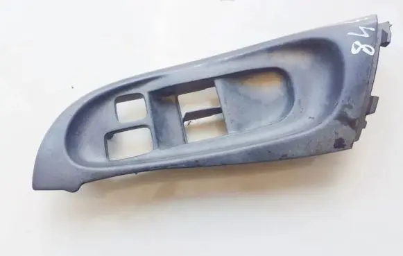 Nissan Almera N16 Front door window switch trim 80961BM500