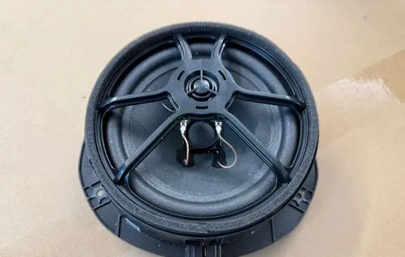 Volkswagen Amarok II Rear door speaker KB3T18808CB