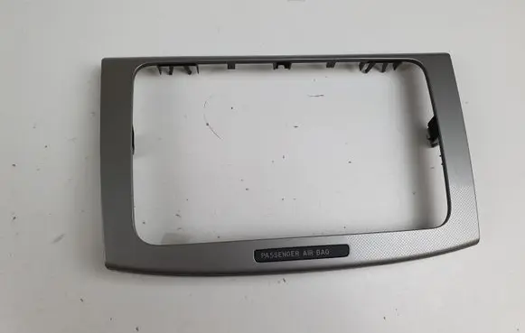 Volkswagen PASSAT B6 Radio/GPS head unit trim 3C0858069M
