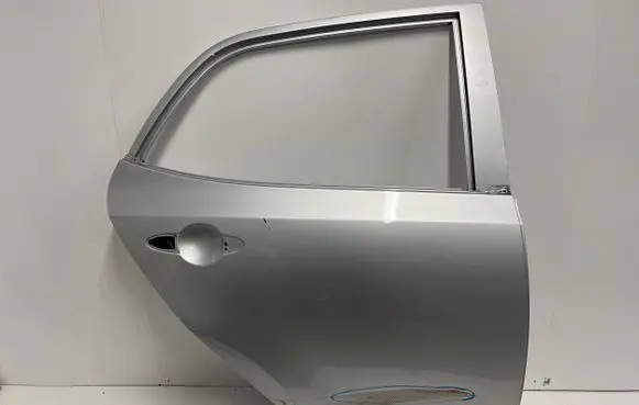 KIA Picanto Rear door