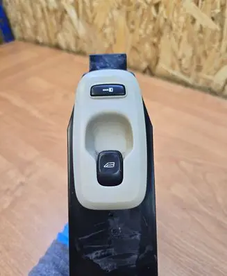Volvo XC90 Electric window control switch 30746075