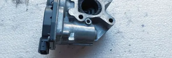 Mazda CX-5 Throttle body valve SH0120300K4238