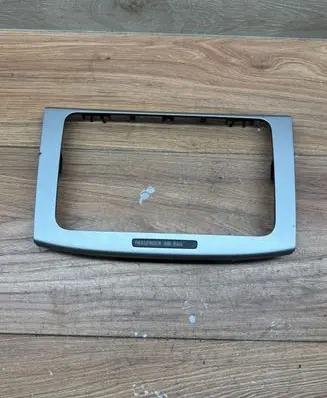 Volkswagen PASSAT B6 Radio/GPS head unit trim 3C0858069AE