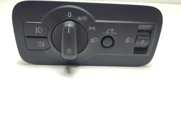 Volkswagen Touareg II Light switch 7P6941431B