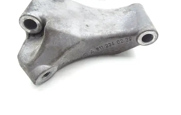 Mercedes-Benz CLK A209 C209 Generator/alternator bracket A6112340239