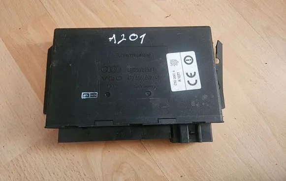 Audi A6 S6 C5 4B Comfort/convenience module 4B0962258L