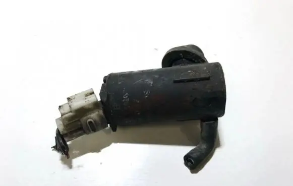 Peugeot 406 Windscreen/windshield washer pump 8k12