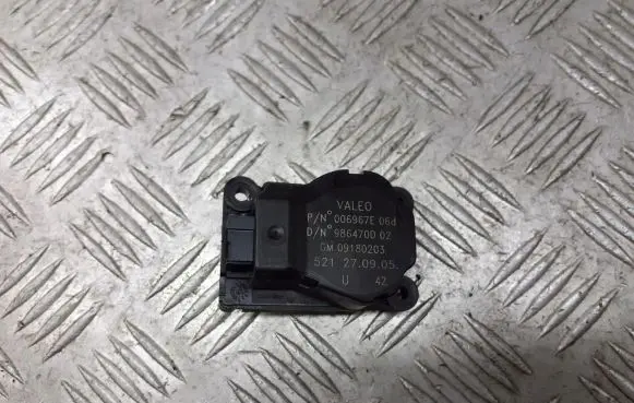 Opel Vectra C A/C air flow flap actuator/motor 09180203