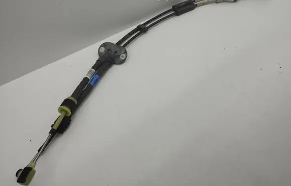 Gear shift cable linkage