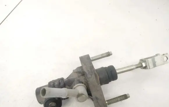 Toyota Avensis T250 Clutch master cylinder