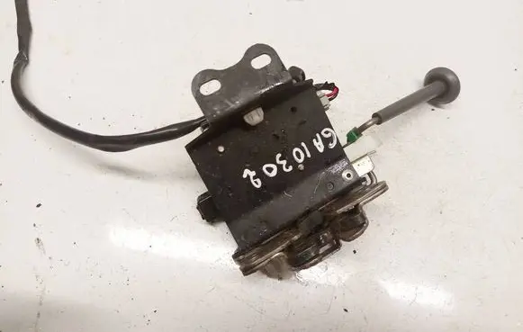 Subaru Forester SH Engine bonnet/hood lock/catch 